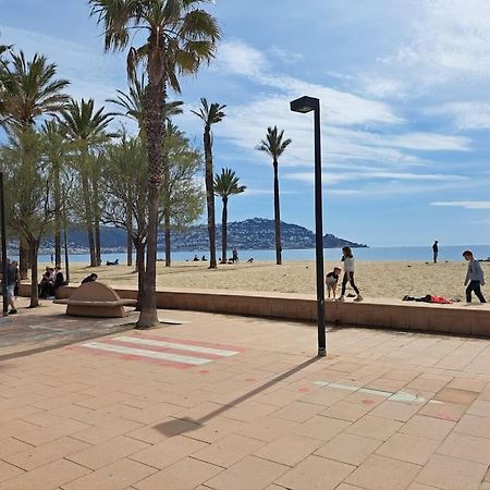 Holiday Center Apartamento Vistas Mar, Acceso Directo Playa Y Piscina โรเซส ภายนอก รูปภาพ