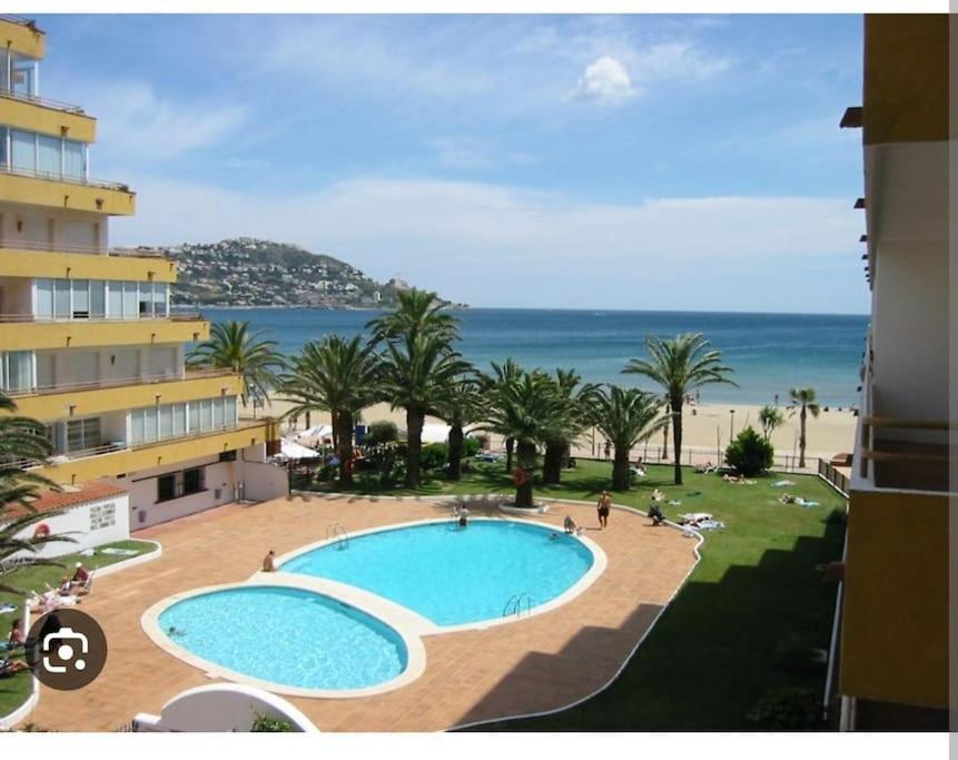 Holiday Center Apartamento Vistas Mar, Acceso Directo Playa Y Piscina โรเซส ภายนอก รูปภาพ