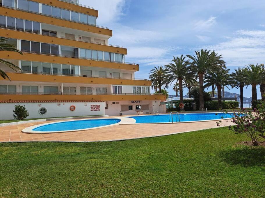 Holiday Center Apartamento Vistas Mar, Acceso Directo Playa Y Piscina โรเซส ภายนอก รูปภาพ